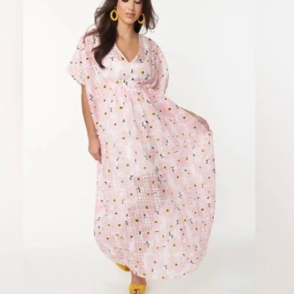 UNIQUE VINTAGE Pink Floral Burnout Chiffon Beach Cover Up Dress • ONE SIZE - Picture 1 of 5